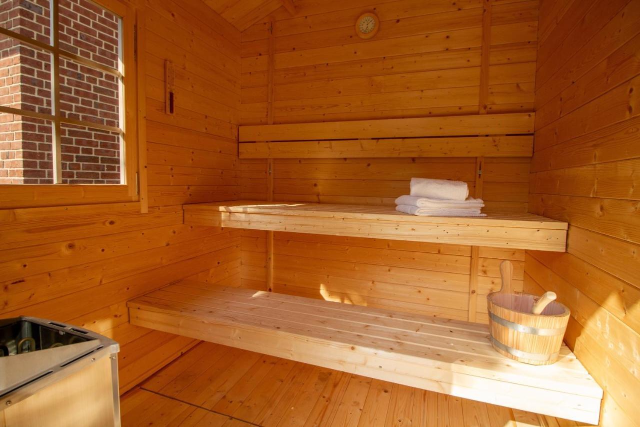 Up Besoeoek - Wildrose Mit Sauna Krummhörn Exteriér fotografie
